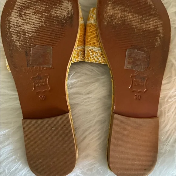 Gorgeous De Siena Ibiza Hand Beaded Sandal - Yellow Size 9 EUC - Picture 4 of 6